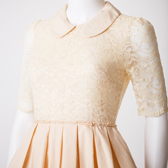 🆕Alice Moon Vintage inspired cream lace - Picture 2 of 7